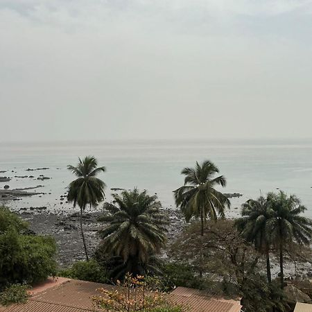 Mai Hotel Conakry Exterior photo