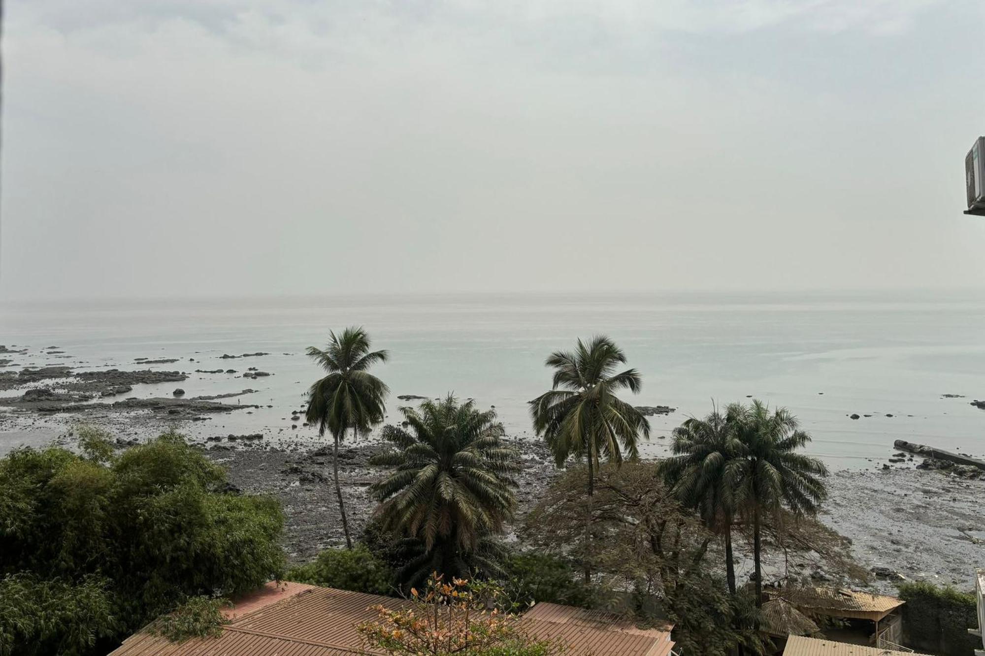 Mai Hotel Conakry Exterior photo